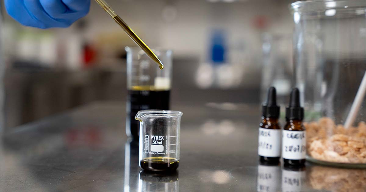 Stilla: quality through the work of cultivars with high terpene yields 2 The Stilla laboratory